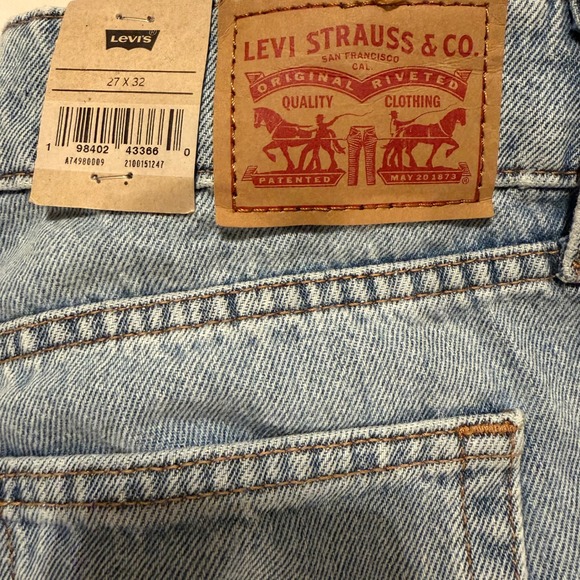 NWT Levis Y2K Superlow Loose Jeans Light Wash Distressed Straight Leg 27x32 - Picture 5 of 6